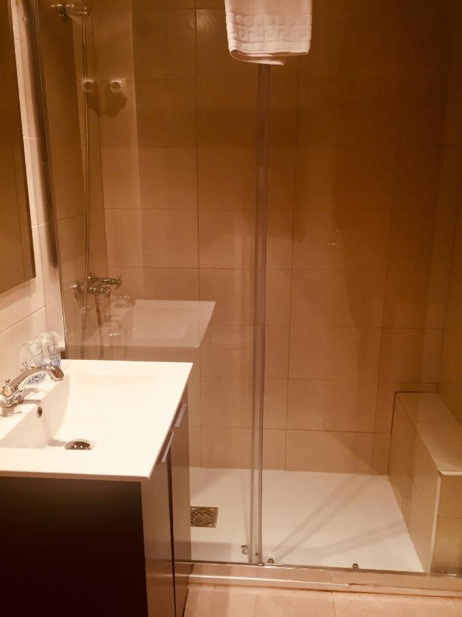 Economy Double or Twin Room,998094834:JPEG